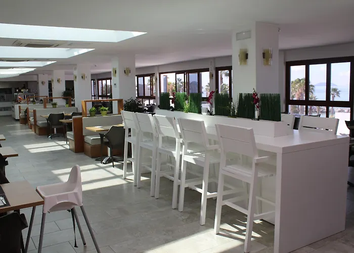 Grupotel Flamingo Aparthotel 2*