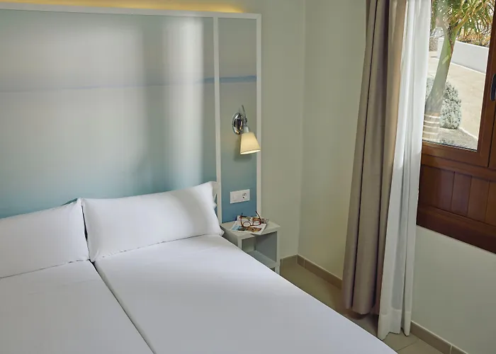 Grupotel Flamingo Aparthotel 2*