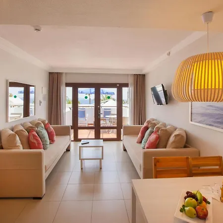 Grupotel Flamingo מלון דירות 2*