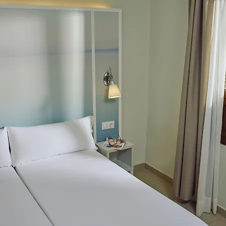 Grupotel Flamingo Апарт-готель 2*